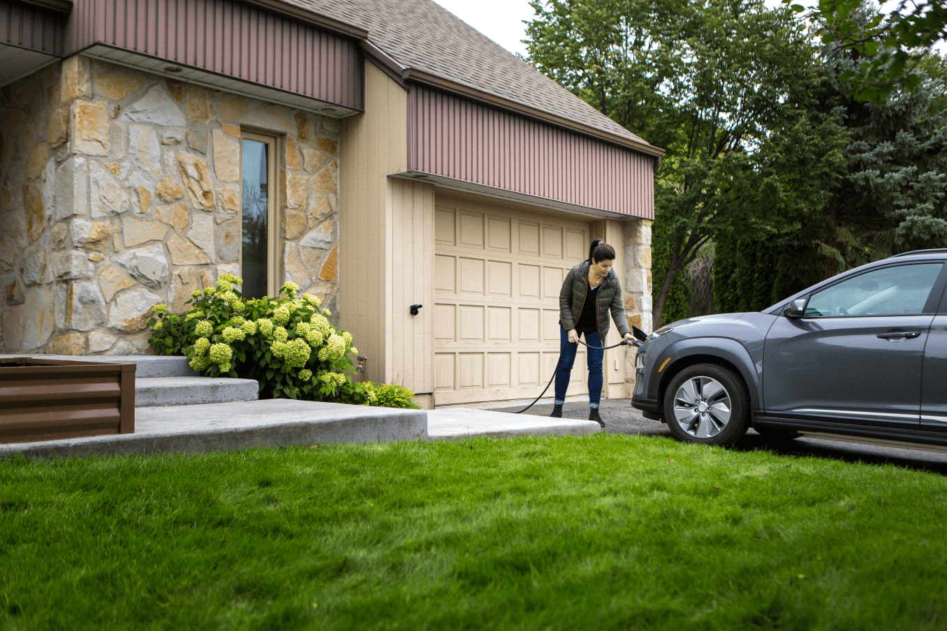 Bornes de recharges pour véhicule à domicile avec kozy services